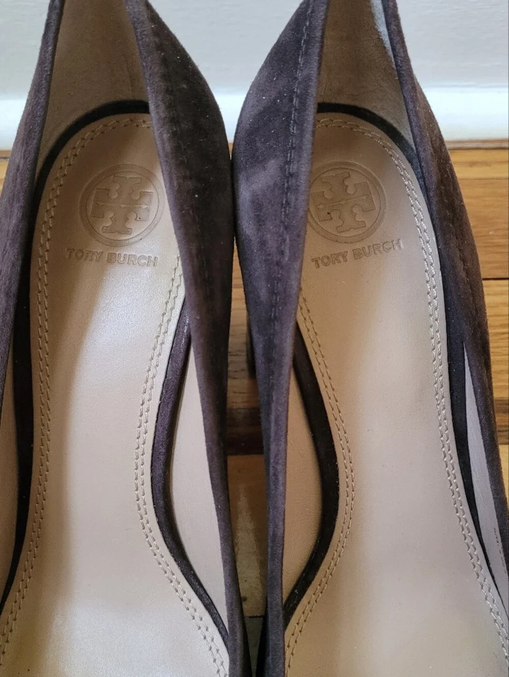 TORY BURCH MINI MILLER 85MM PUMP IN COCONUT BROWN SUEDE